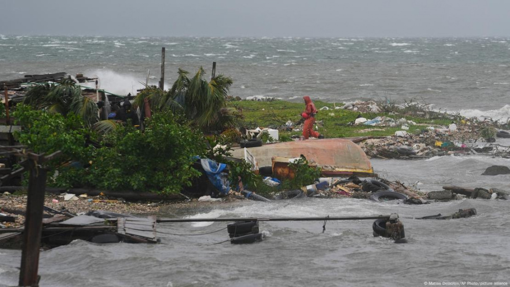 Ураган "Мелисса" обрушился на Карибский регион. Погибли 30 человек