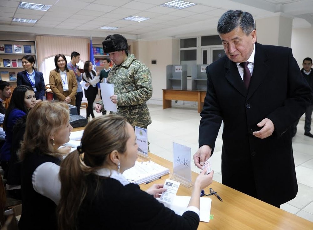 Общество не голосует. Выборы Кыргызстан. Выборы местного Кенеша. Выборы президента Кыргызстана. Выборы Кыргызстан картинка.