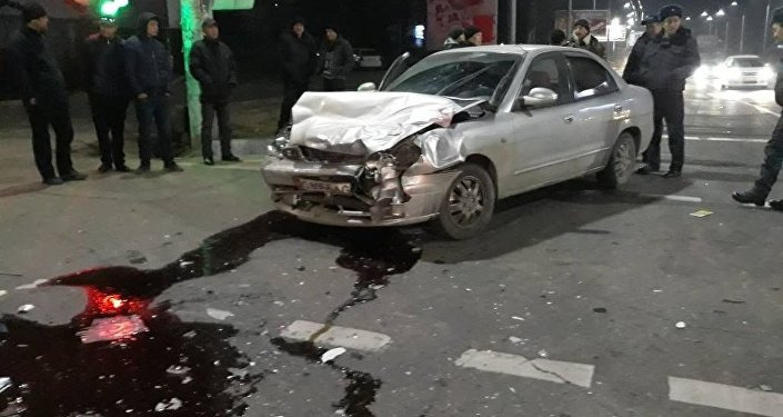 Опять?! В Бишкеке в авто ГУВД въехал лихач. Пострадали трое милиционеров