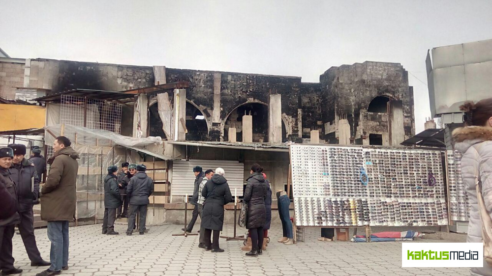 Что сгорело во время очередного пожара на Ошском рынке. Фото