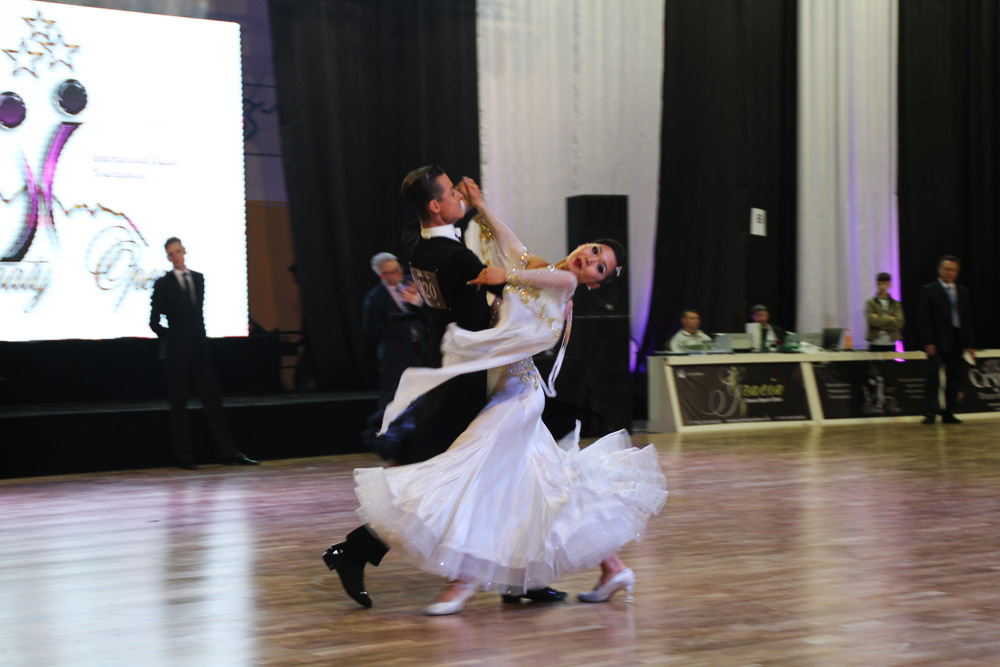 Как танцоры из Кыргызстана покорили турнир в Казахстане (фото)