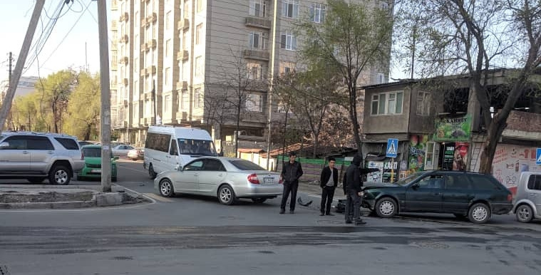 Call-центр: на пересечении улиц Уметалиева и Рыскулова каждый день происходят аварии