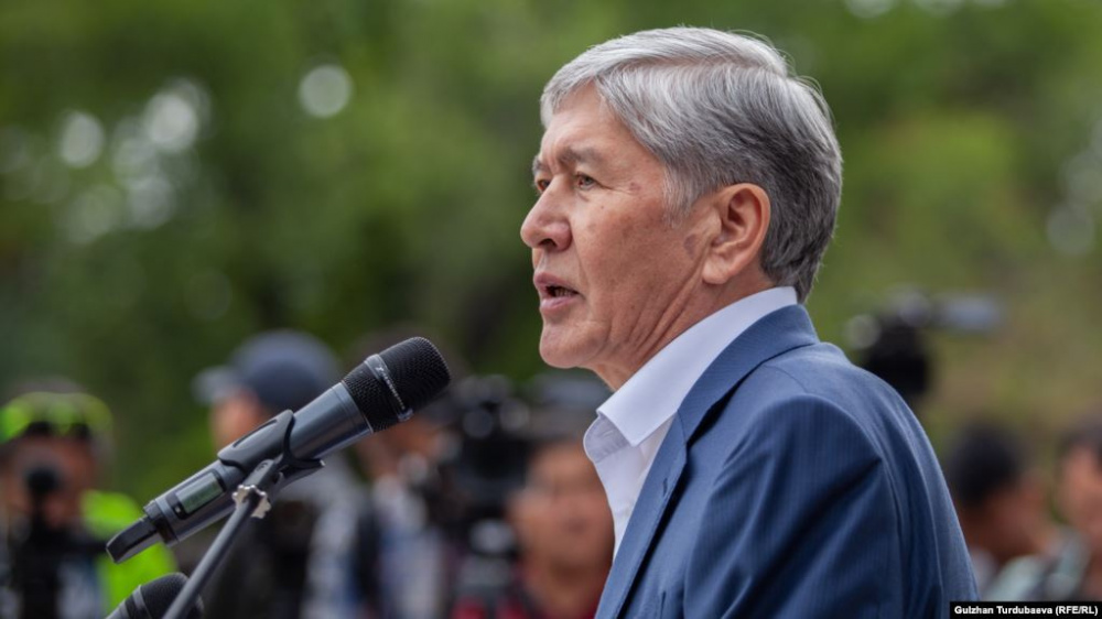 Алмазбек Атамбаев: Началась реабилитация кровавого режима Бакиевых