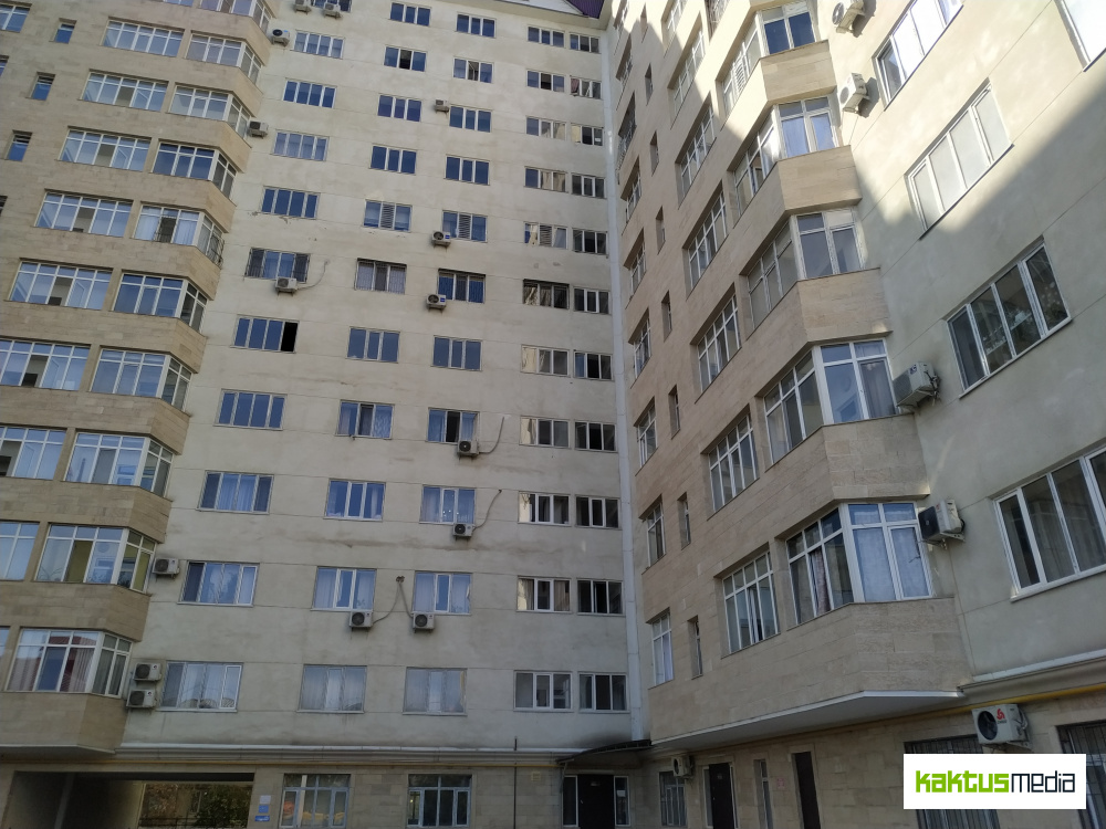 Кто живет в квартирах, конфискованных у Наримана Тюлеева. Видео