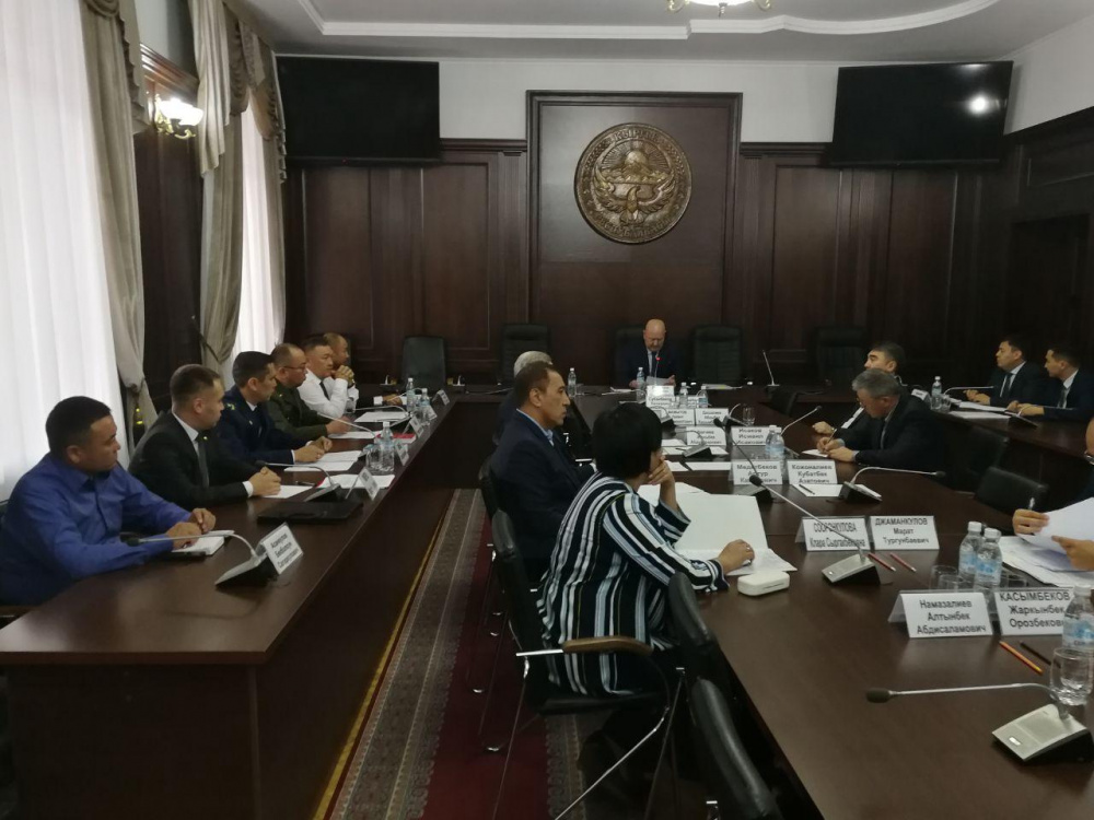 Члены комиссии по Кой-Ташу: Почему Атамбаев не жил в госрезиденции?