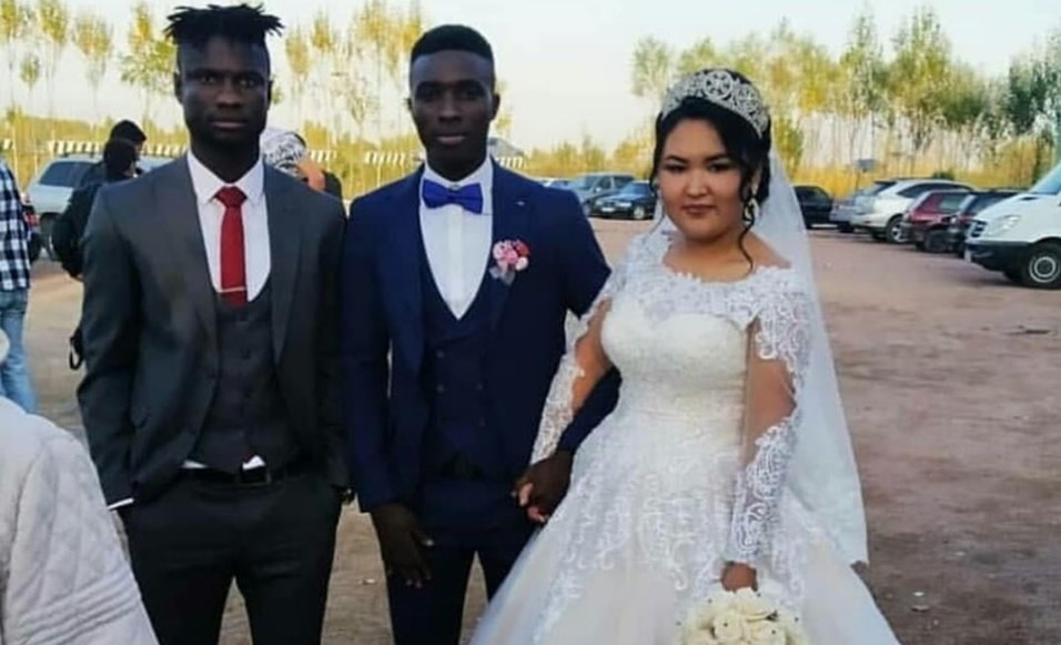 Футболист из Ганы женился на кыргызской девушке