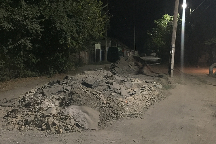 Call-центр: улицу Куренкеева начали ремонтировать и бросили
