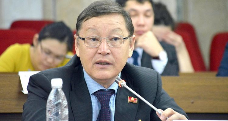 Осмонбек Артыкбаев убежден, что по модернизации ТЭЦ все спускалось из аппарата президента