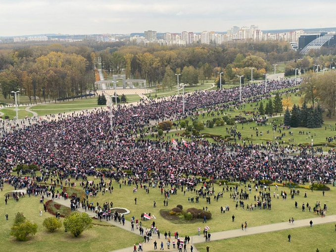 В Белоруси проходит многотысячный протест в последний день перед "народным ультиматумом"