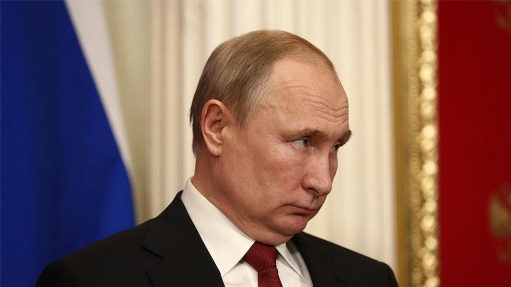 Старую визитку Путина выставили на продажу за полмиллиона рублей