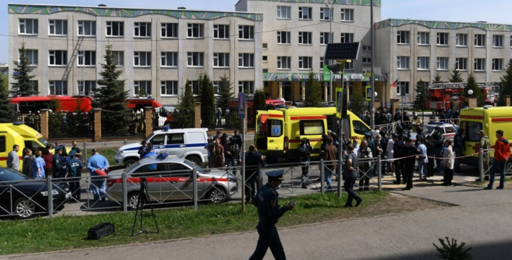Жапаров выразил соболезнования народу Татарстана в связи с жертвами вооруженного нападения