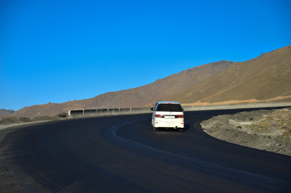 Стало известно, когда закончат реконструкцию дороги на перевале Тоо-Ашуу