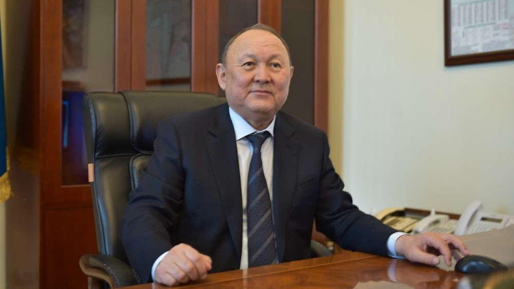 Мэр Бишкека не пришел на ранее заявленную встречу с горожанами