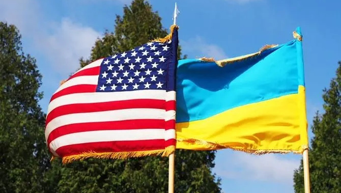 Посольство США возобновило работу в Киеве. СМИ о главных событиях за сутки