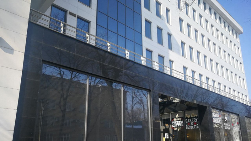 Садыр Жапаров прокомментировал скандал с переездом "Кумтора" в дорогостоящий офис