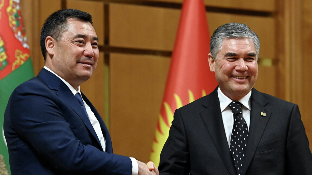 Садыр Жапаров поговорил по телефону с экс-президентом Туркменистана