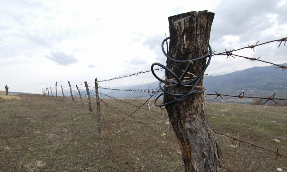 Конфликт на кыргызско-таджикской границе. Проходит встреча делегаций