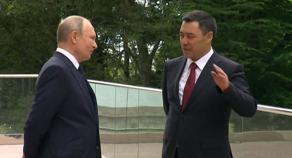 Садыр Жапаров и Владимир Путин обсудили вторжение Таджикистана на территорию Кыргызстана