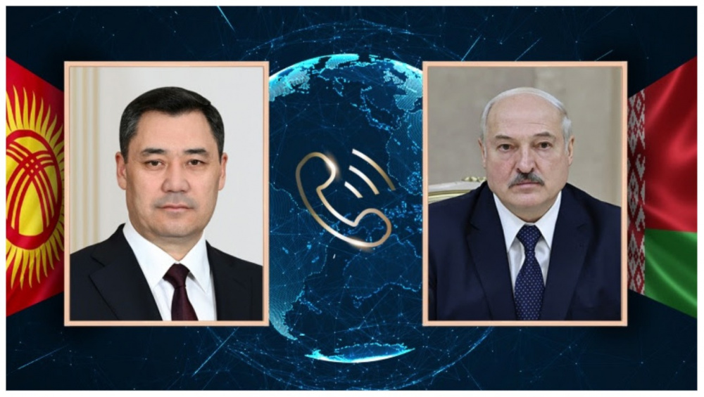 Садыр Жапаров обсудил по  телефону с Лукашенко военное вторжение Таджикистана