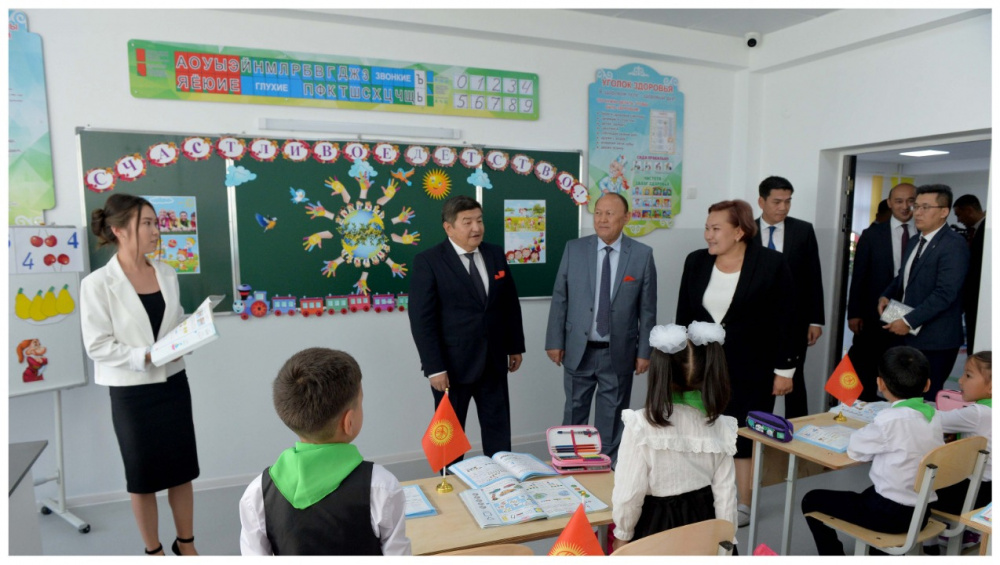 В Бишкеке торжественно открыли дополнительные корпуса к школе №6 и АУВК №40 (фото)