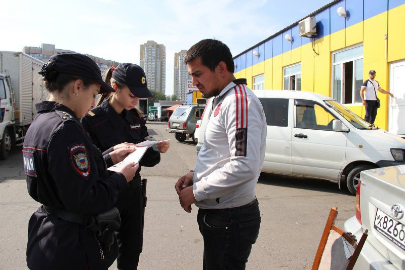 Две жительницы Красноярска организовали незаконную миграцию почти 4 000 кыргызстанцев