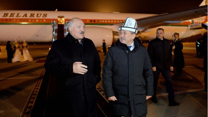 Александр Лукашенко прибыл в Бишкек (фото)