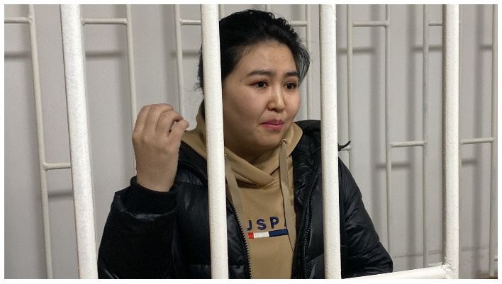 Орозайым Нарматова обратилась в зале суда к президенту Садыру Жапарову (видео)
