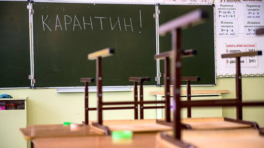 В Бишкеке закроют на карантин еще 32 школы. Всего их - 40 (список)