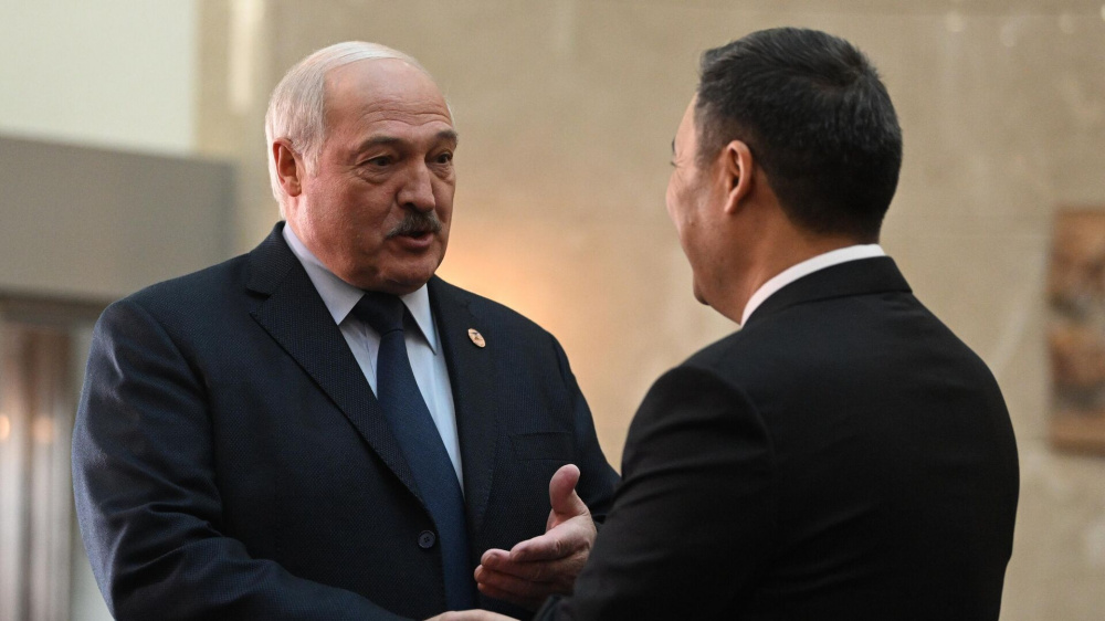 Александр Лукашенко поздравил Садыра Жапарова