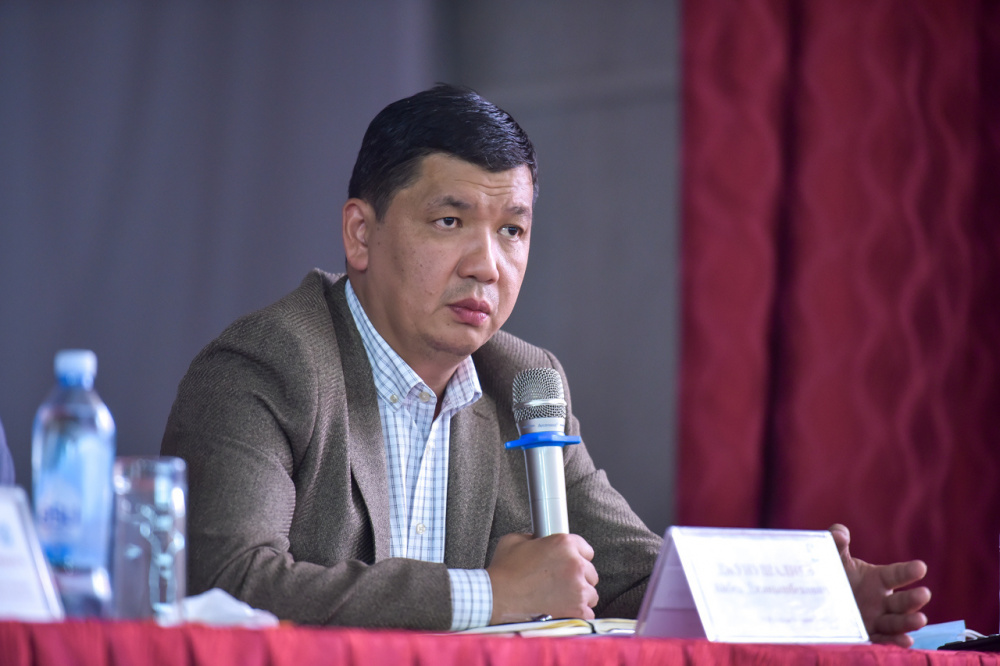 Экс-мэр Бишкека выступил с докладом на форуме в Лондоне