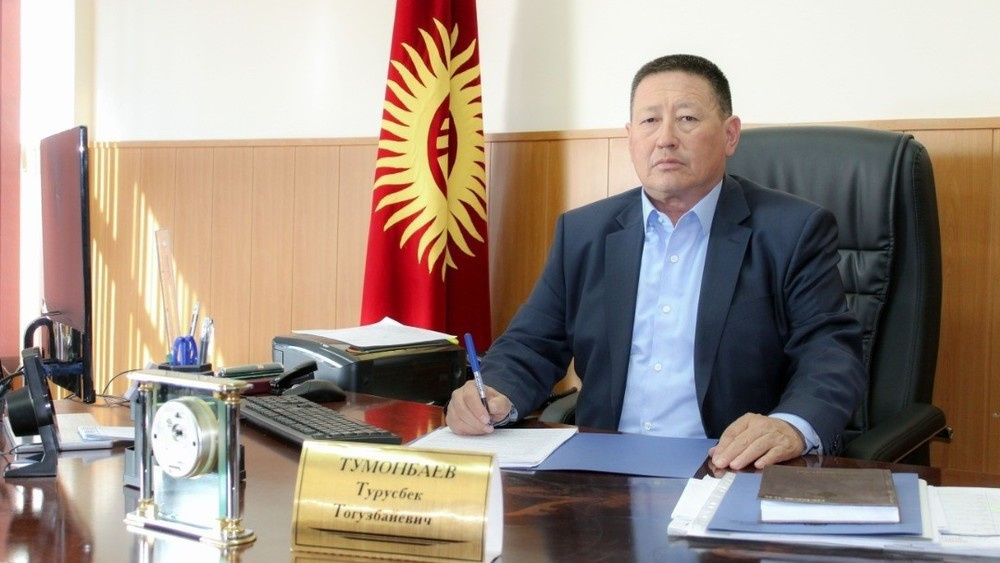 Сват президента Турусбек Тумонбаев получил новую должность. Но это пытались не афишировать