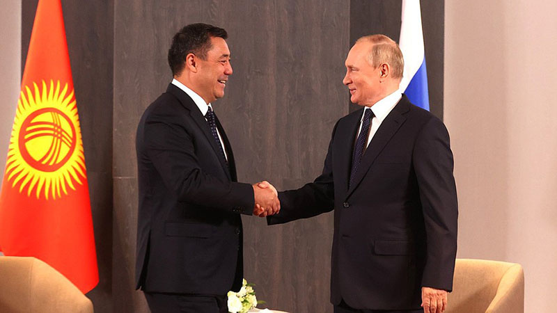 Владимир Путин направил поздравительное послание Садыру Жапарову