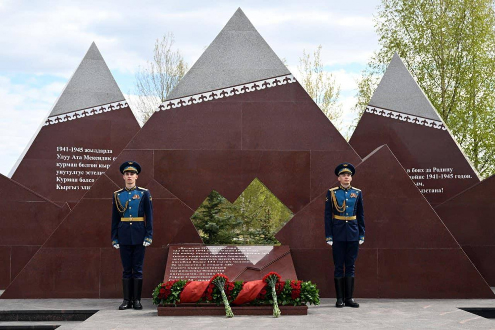 Под Ржевом открыли мемориал воинам-кыргызстанцам