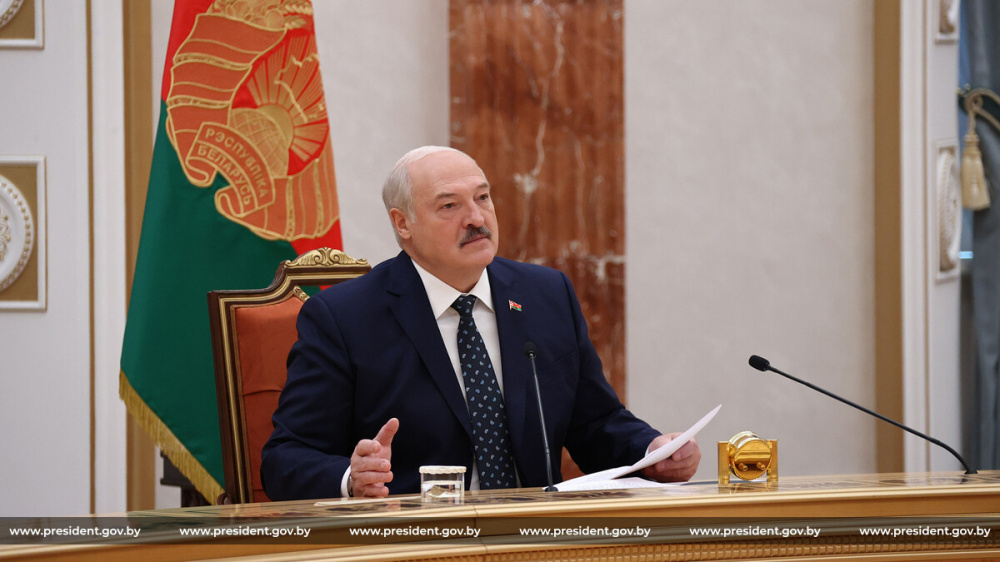 Александр Лукашенко прокомментировал массовое задержание со стороны ГКНБ в Кыргызстане