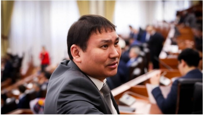 Сеид Атамбаев потребовал ответа у Сооронбая Жээнбекова за Кой-Таш и "черный июль"