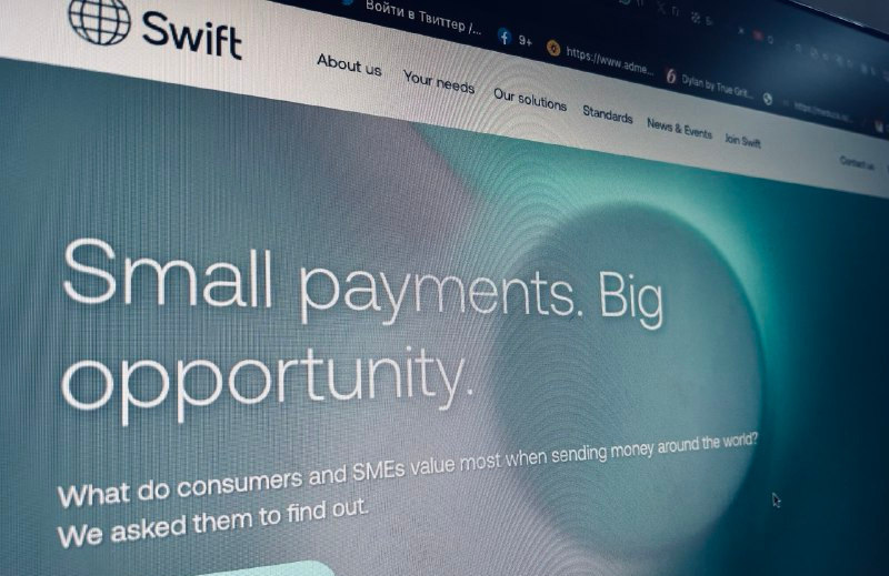 Чтоб будет с банками и людьми если отключат SWIFT. К примеру из за санкций
