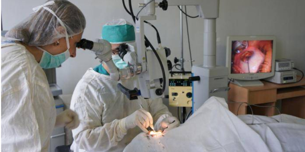Кыргызстанские хирурги с казахскими коллегами прооперируют детей с заболеванием глаз