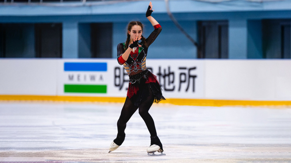 Фигуристка из Кыргызстана выступит на чемпионате мира по фигурному катанию в Китае
