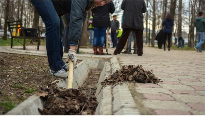 В Бишкеке объявили двухмесячник по благоустройству, саночистке и озеленению города
