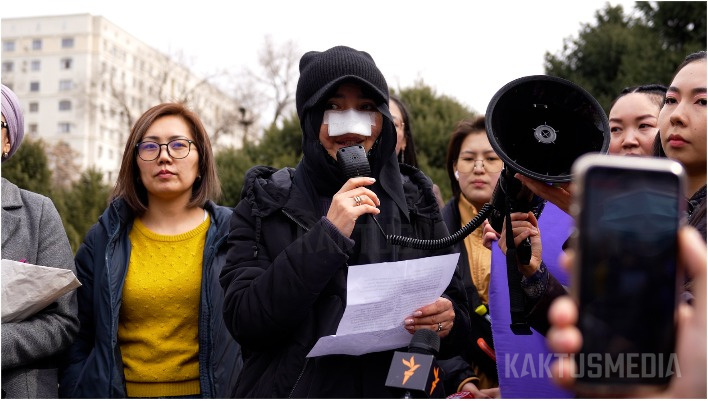 Асель Ногойбаева выступила перед участниками марша за гендерные права (видео)
