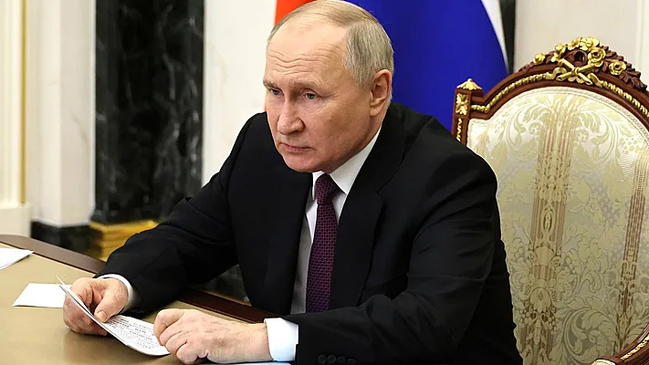 Песков: Путин "дал все необходимые указания", когда ему доложили о теракте в "Крокусе"