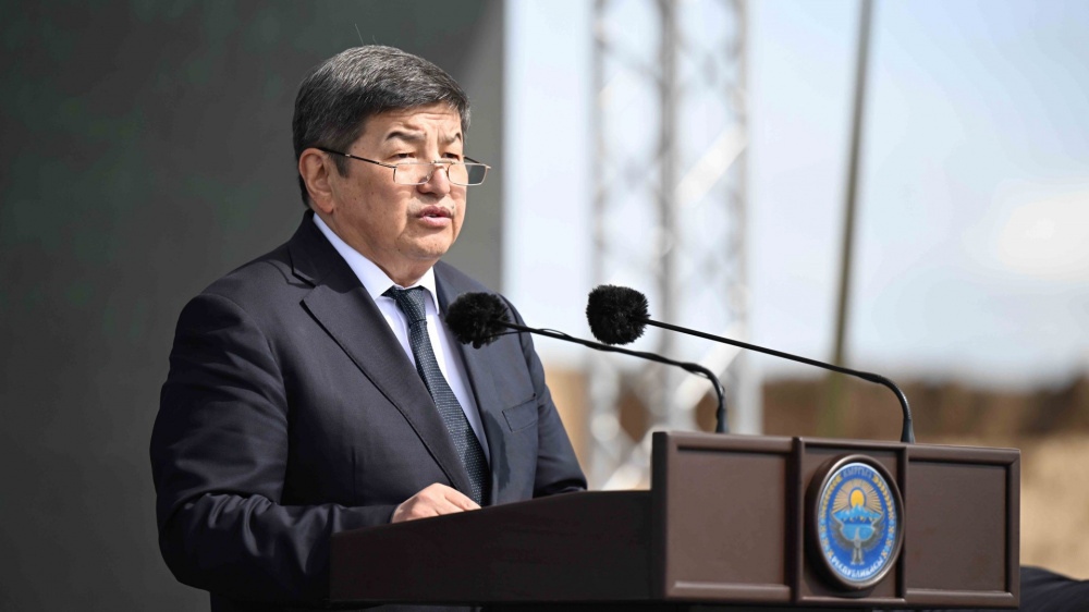 Акылбек Жапаров заложил капсулу под строительство мусороперерабатывающего завода в Бишкеке