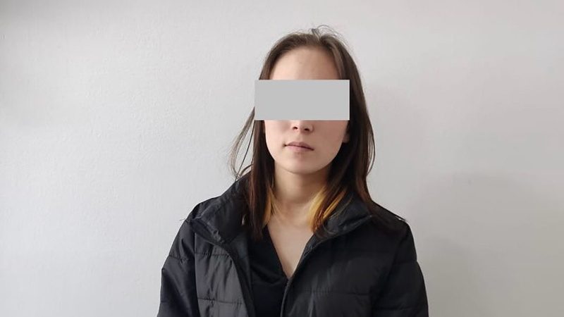 В Бишкеке задержали 23-летнюю девушку. Сообщается, что она в пьяном состоянии угнала авто