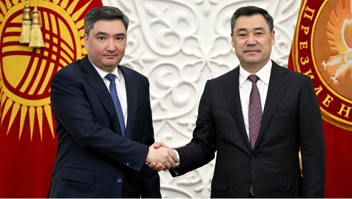 Садыр Жапаров и премьер-министр Казахстана обсудили укрепление дружбы народов двух стран
