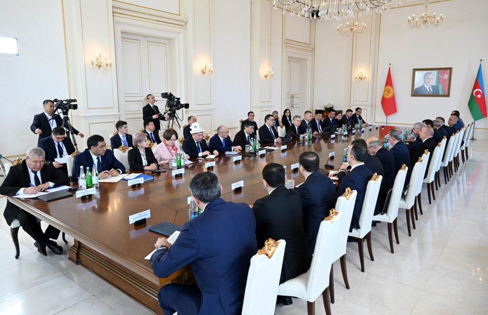 Садыр Жапаров в Баку принял участие в заседании совета Кыргызстана и Азербайджана
