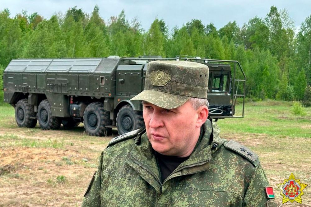 Беларусь объявила о "внезапной проверке" носителей тактического ядерного оружия