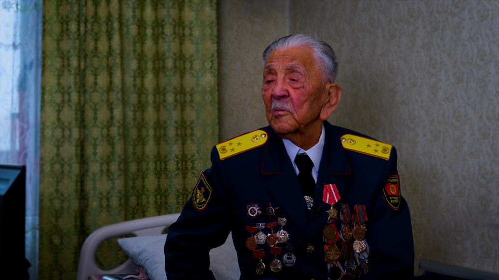 Эмилбек Абдыкадыров пообещал квартиру ветерану ВОВ. Но не выполнил обещание