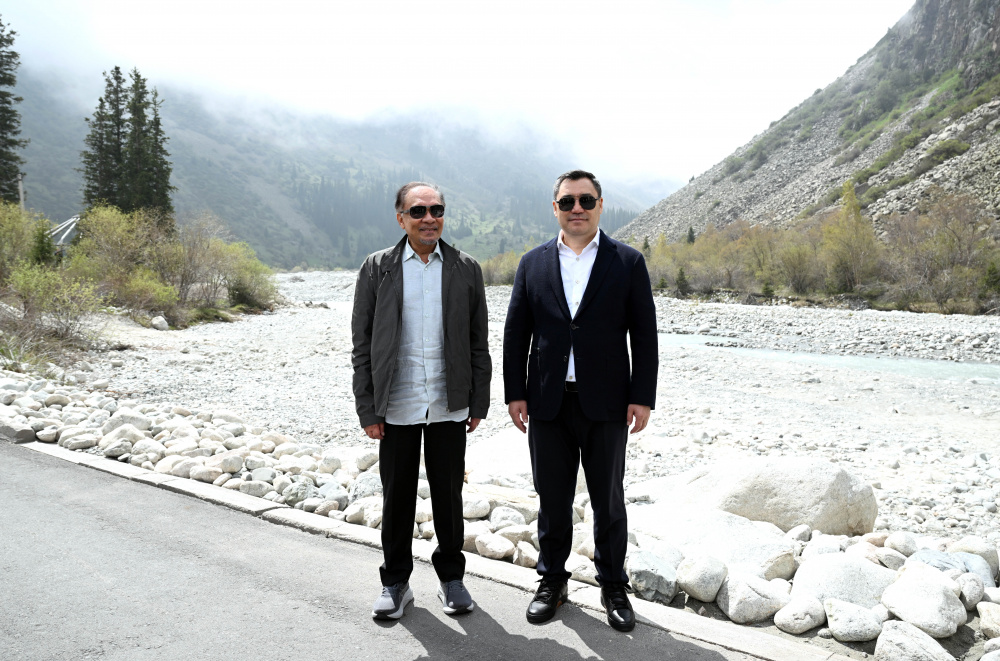 Садыр Жапаров и премьер-министр Малайзии Анвар Ибрагим побывали в Ала-Арче. Фоторепортаж
