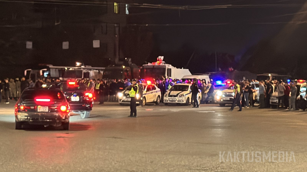 Инцидент на востоке Бишкека. Около 20 человек обратились за помощью к врачам