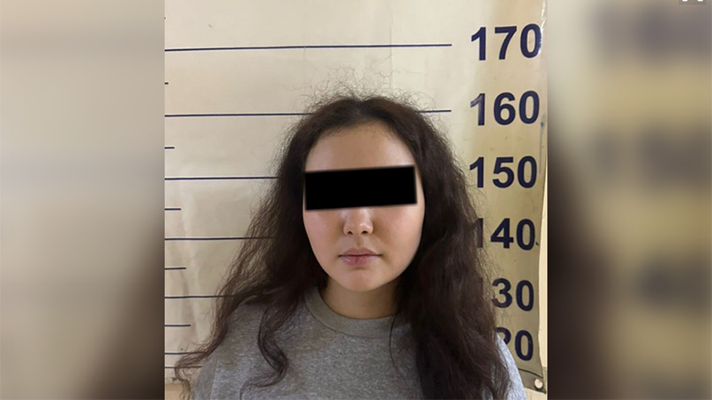 "Обещала визу в США". В Бишкеке 22-летнюю девушку задержали по подозрению в мошенничестве